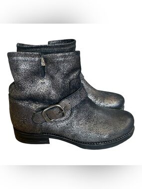 Frye Veronica Boots Size 8.5 Metallic Gold Moto Slip On Booties Black Gold